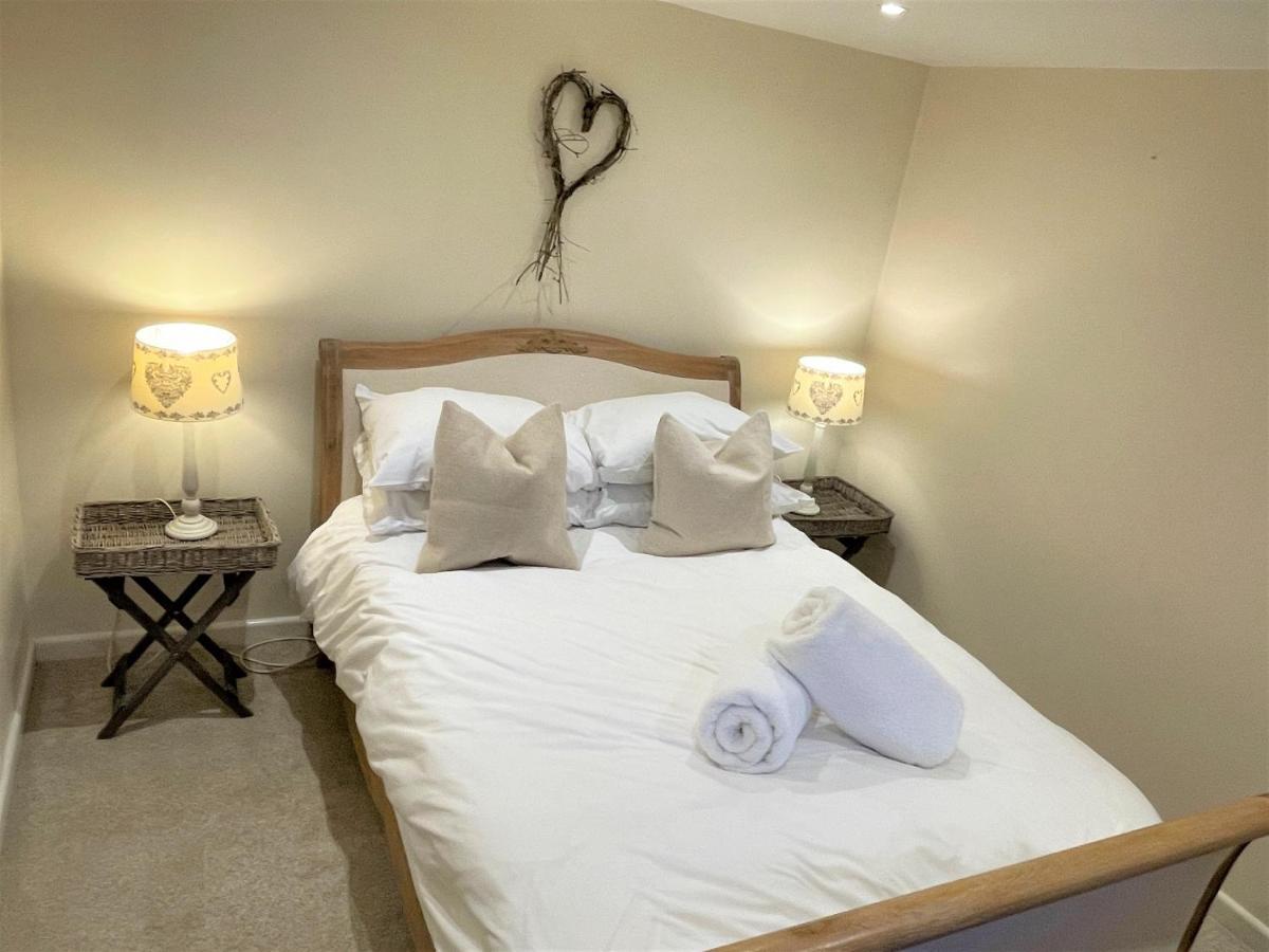 Bridge Farm Holiday Cottages 克哈尼伯尼 外观 照片