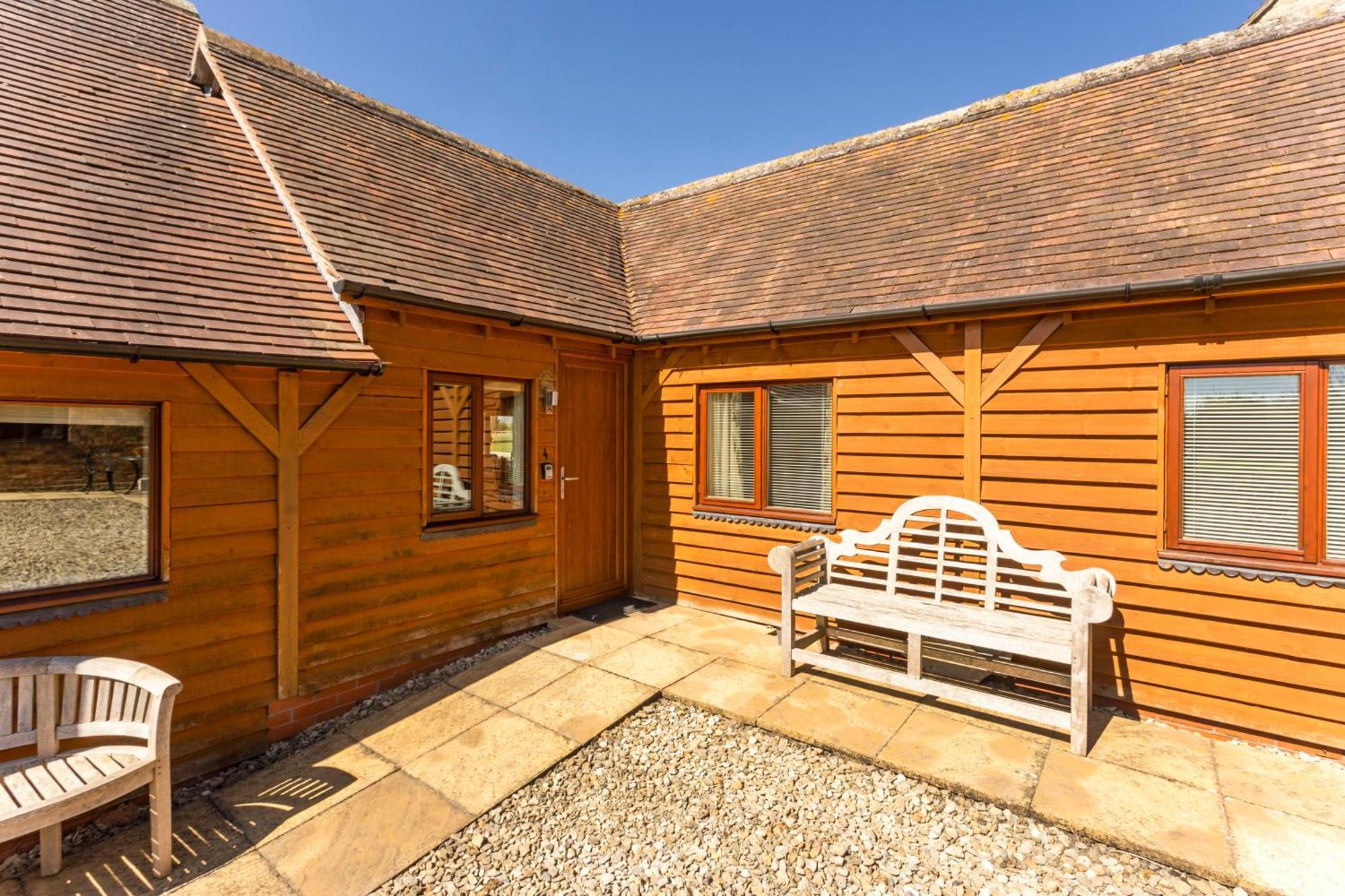Bridge Farm Holiday Cottages 克哈尼伯尼 外观 照片